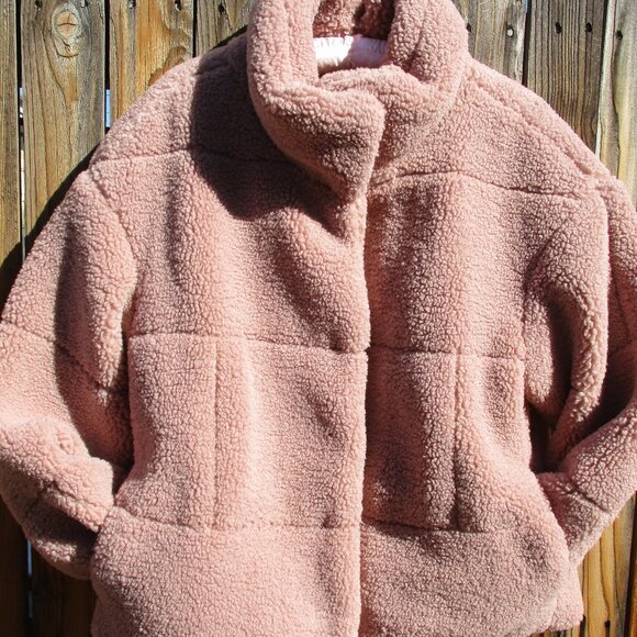 Levi's Jackets & Blazers - LEVI'S Sherpa Fleece Short Teddy Jacket Size L NEW